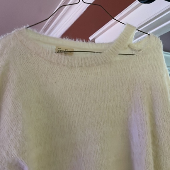 Jessica Simpson sweater.. cropped and slit sexy shoulder - Picture 3 of 4